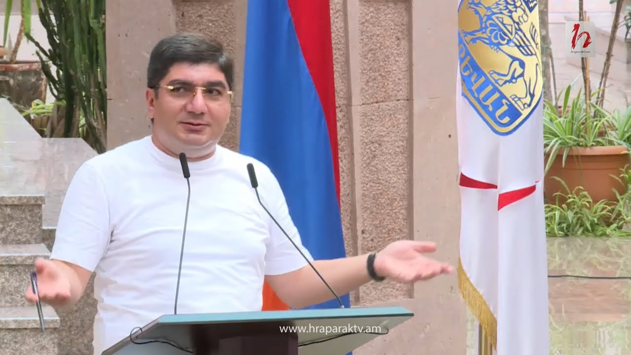 Էս խուժան բառապաշարը ձեզանից եմ սովորել, Տիգրան Ավինյանի բառապաշարն եմ կրկնում