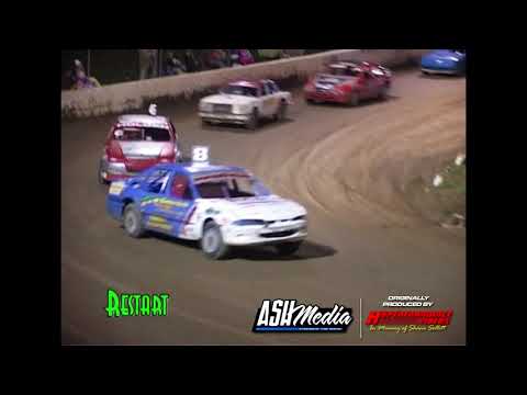 Modified Production: Chaotic Queensland Title Heat Race - Gympie Speedway [Classic]