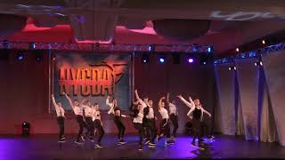 BOND JAMES BOND   Miami Dance Collective