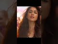 Hot Mrunal Thakur