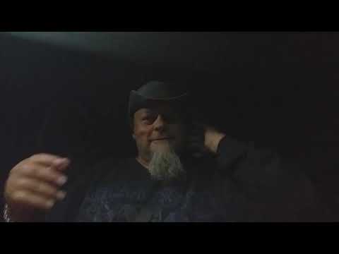 Tehdään ruokaa ja höpötellään joutavia