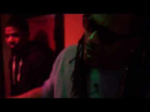 VAMPIRE LIFE PRESENTS : MEL MATRIX IN "HEAD SHOTS"