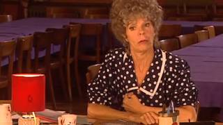 Frau Iseli im Nachtclub/Bar 3/3