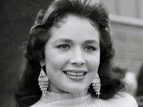 Flor Silvestre con el Mariachi Vargas - ¡Qué padre es la vida! (1957)