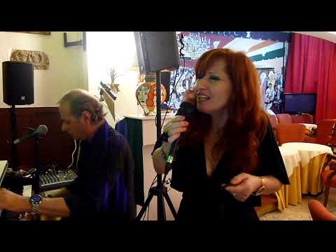 TAORMINA - MY WAY....AL MOCAMBO UN'INTENSA INTERPRETAZIONE DI DONATA BRISCHETTO