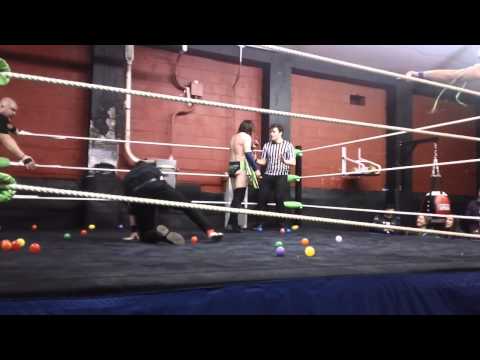 Chango Blanco + Eddie Van Glam (Team 321) vs Team BXCW James Diesel + Bobby Creed
