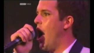Under the Gun -Glastonbury England 2005-The Killers Live