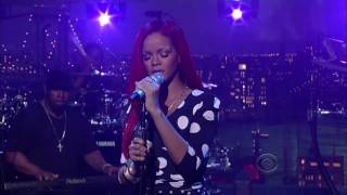 Rihanna - What&#39;s My Name (Live On Letterman 16. 11. 2010)