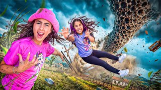 O TORNADO TRIPOFOBIA DESTRUIU TODA A CIDADE - SOPHIA E LIZ ESTÃO EM PERIGO 