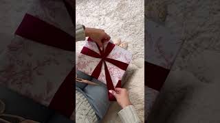 How to tie a beautiful bow #wrappingpresents #gift #giftwrapping