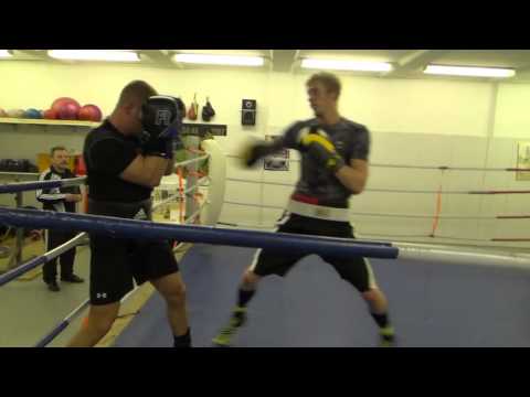 Fredrik Johansson sparring preparing for fight in Germany