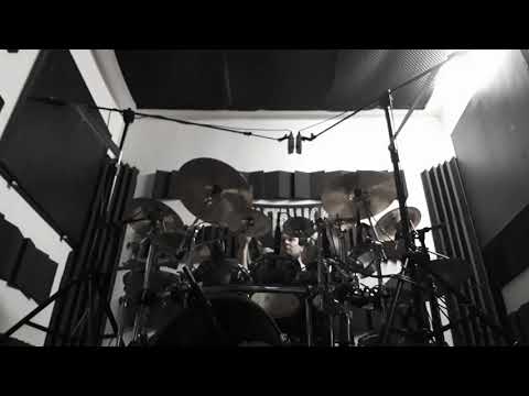 Auerkallio Playing A Lot Less Notes Than Usual || Recording Drums For Souldriller