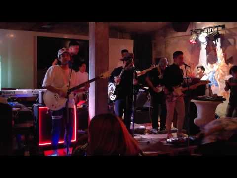 Nutt Helmetheads - Just Holla