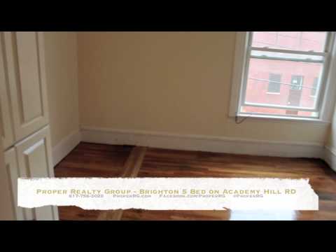 HUGE BRIGHTON CENTER DUPLEX APARTMENT WITH YARD AND DINING ROOM