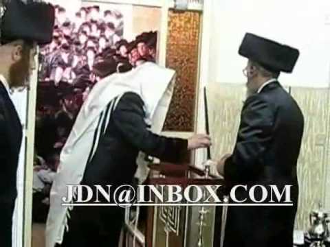Chanukah With The Rebbes 5770 # 1