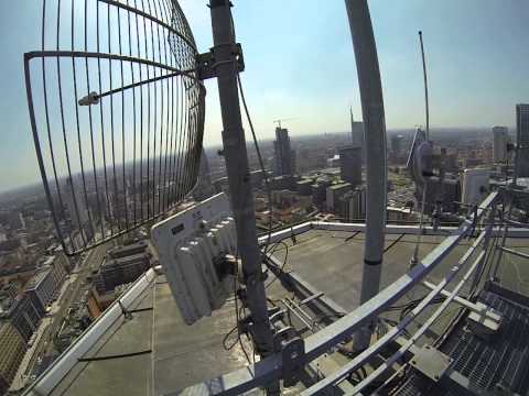 Lavorando sul tetto del Grattacielo Pirelli - Working on top of Pirelli Skyscaper - Milano