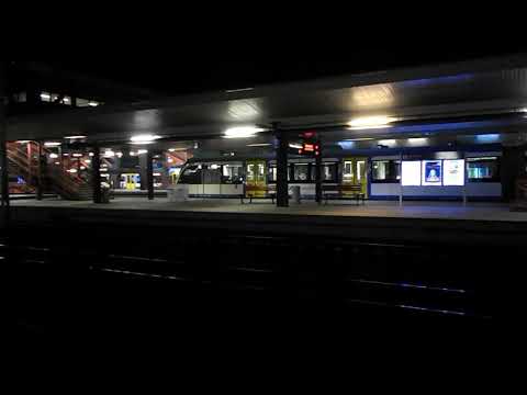 21.10.2022 Częstochowa Główna - Zapowiedź pociągu Koleje Śląskie S13 kierunek Lubliniec godz. 18:25