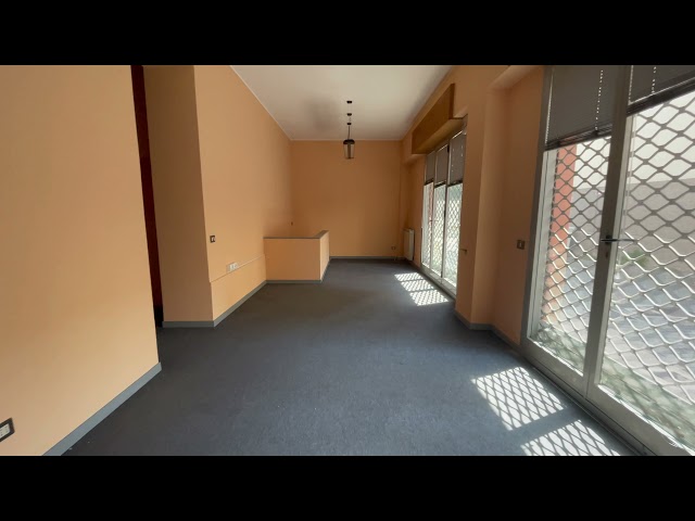 BILOCALE con “tavernetta”  e posto auto  a  Trezzo SULL'ADDa