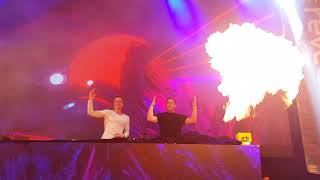 Hardwell X Dannic - Chase The Sun (Live@ Revealed Night - ADE 2018)