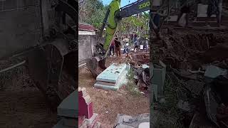 a prefeitura mandou arrancar o cemitério