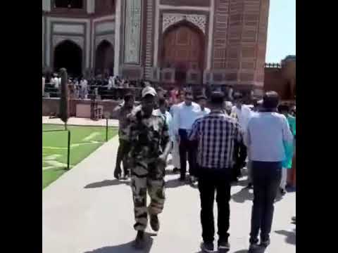 Mughal Prince Yakub Habeebuddin Tucy at Taj Mahal during Emperor ShahJahan urs ceremony Agra