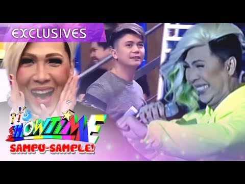 10 funny 'late' moments of hosts in It's Showtime
