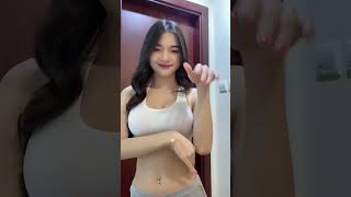 Kakak Goyang Seksi Hot pusernya pengen kujilat? #fypシ #fyp #tiktok #youtubeshorts #shorts
