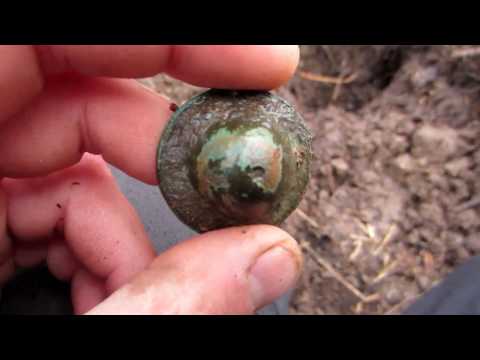 Коп вдоль средневекового ручья. Необычные старинные находки и монеты.