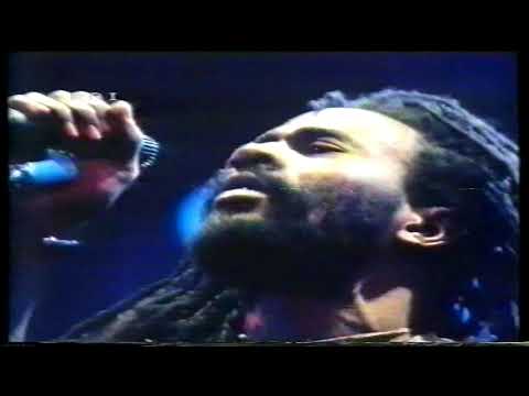 BURNING SPEAR   LIVE IN ITALY 1981
