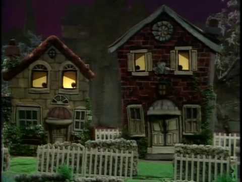 The Muppet Show: Talking Houses - The Guest House