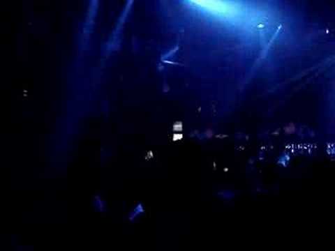 Mass vs Arno @ Metropolis