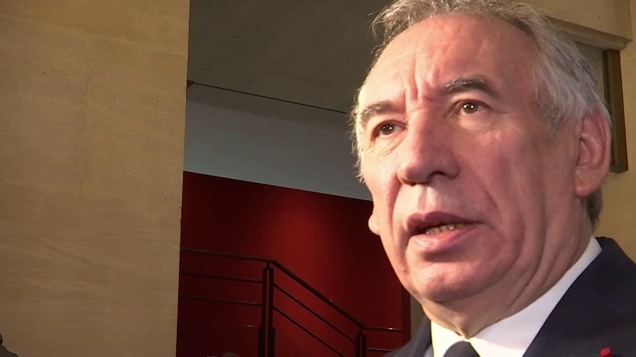 Hausse des droits de douane décidée par Donald Trump : « Une catastrophe », réagit François Bayrou