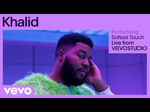 Videoclip de Softest Touch — Khalid