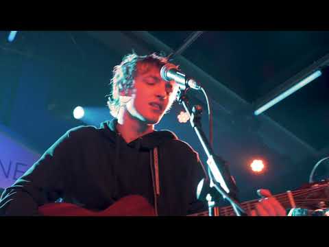 Aliocha : Sarah | Montréal en Lumière