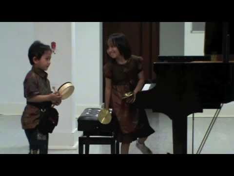 Serafim (7 yrs) performs at 2010 Annual Piano Recital
