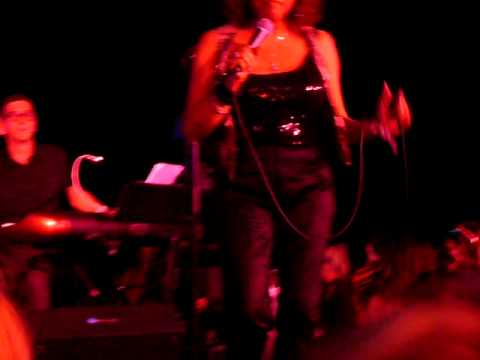 Candi Staton (Wilder Side) LIve @ Ministry Of Sound 24/07/2010 Defected