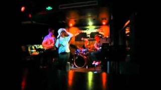 Lenna live @ Melting Pot Shanghai (Chaka Khan - Circles)