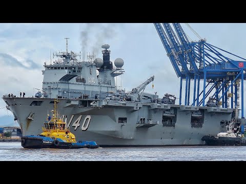 The biggest WAR SHIP in BRAZIL