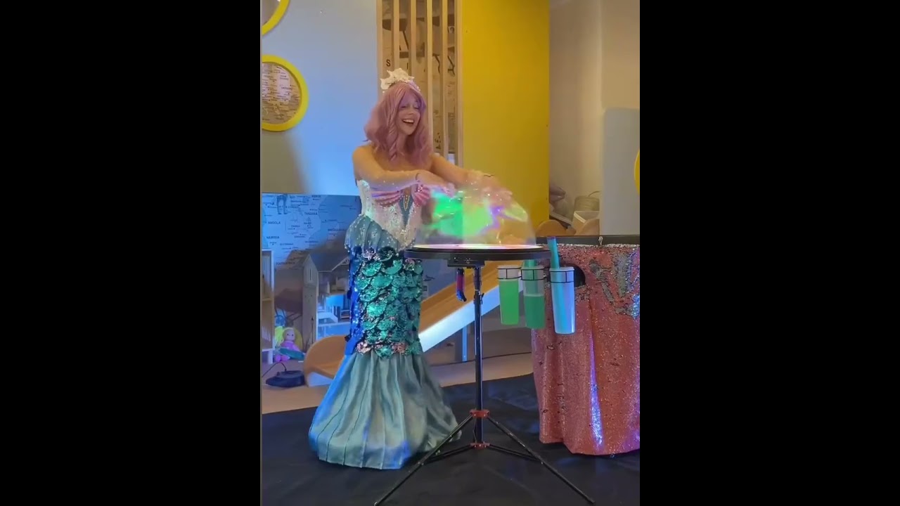 Mermaid Bubble Art Show in Vienna | Live Magic by Fancy Bubbles EU