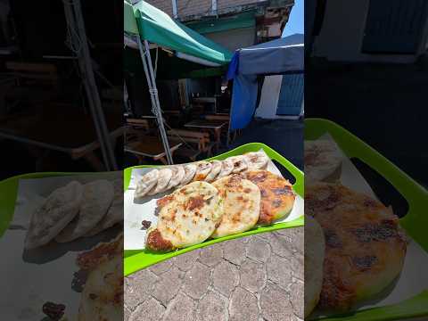 Las famosas pupusitas de 5x$1 De Santiago Texacuangos 🫓🇸🇻💙 #elsalvador #salvadoreños #pupusas