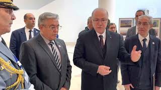 اليوم العالمي للجمارك: الوزير الأول يزور معرضاً مخصصاً للجمارك الجزائرية