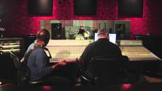 Video thumbnail for Pro Mixing: Tracking with Pro Tools|HD Native and ICON D-Control by Avid