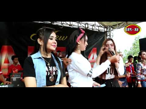 Irenne Ghea Feat. Arya Satria - Tembang Tresno | Dangdut (Official Music Video)