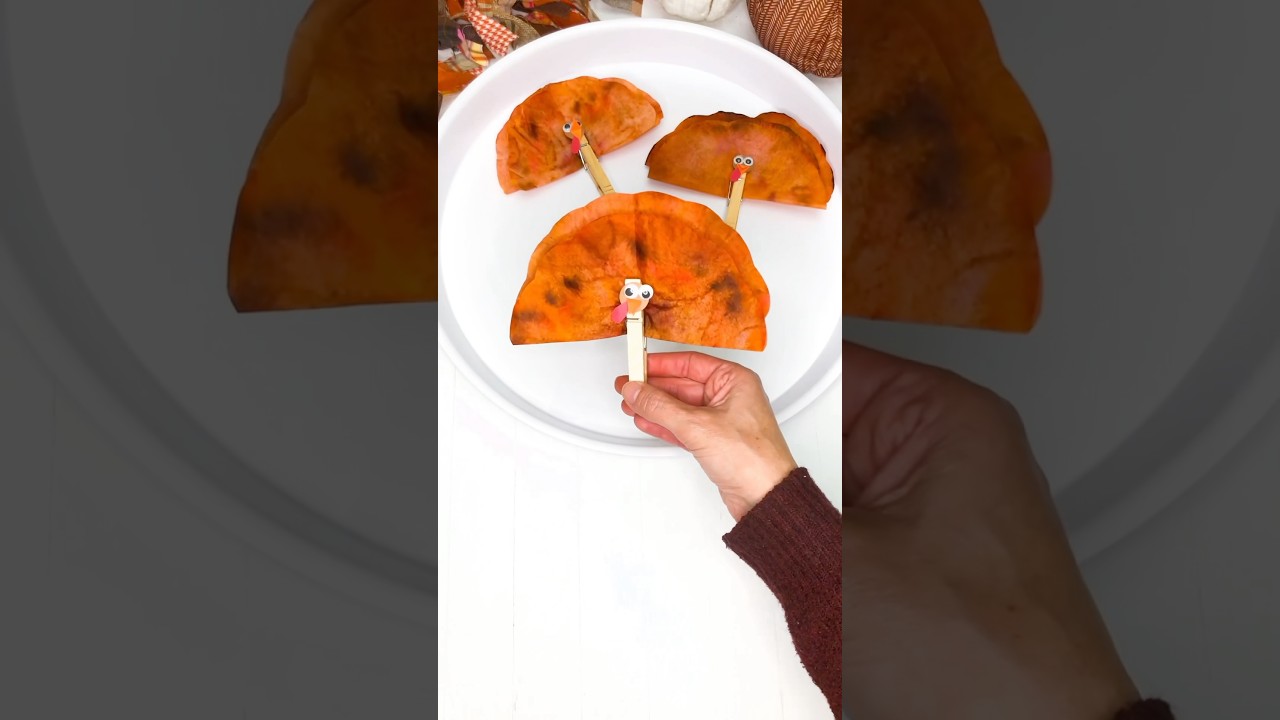 Coffee Filter Turkey Craft for Kids #thanksgivingcrafts