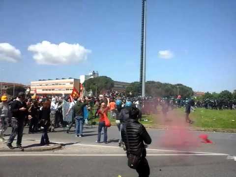 SCONTRI A PISA, DUE FERITI FRA I MANIFESTANTI