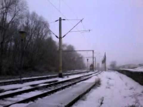 Sosirea trenului R5741 in statia Cacica Hm. tras de EA 40-0758-9