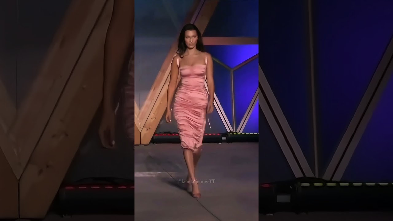#bellahadid #shorts #model #viralvideo #ytshorts #fashion #youtube #reels #edit #runway #love #yt