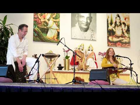 Shankari Susanne Hill - Ganesha