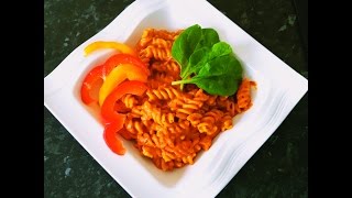 Wegańska Kuchnia - Zapiekany makaron w kremowym sosie pomidorowo-ziołowym | WegaFitness