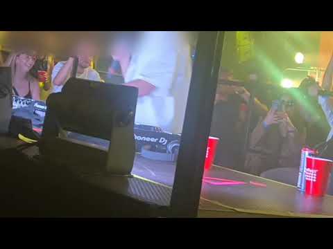 Tujamo, VIZE, MAJAN - Lonely (Live performed by a DJ of VIZE as remis in Berlin)